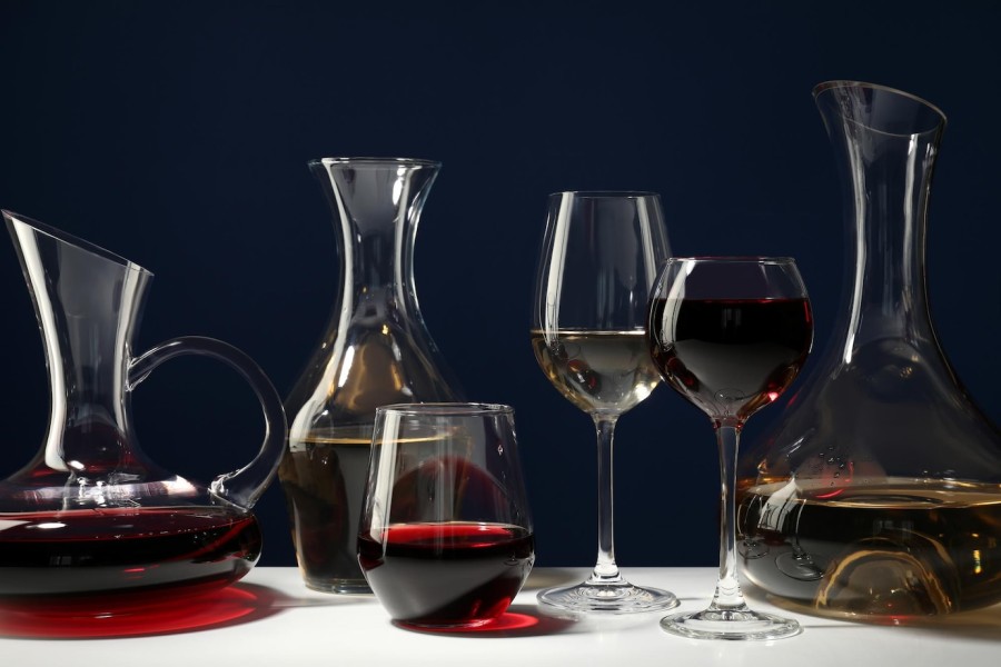 Decantare vin - informații de interes | VinoItalia